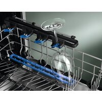 Встраиваемая посудомоечная машина Electrolux EEG48300L фото-2