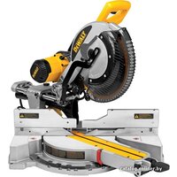 Торцовочная пила DeWalt DWS780
