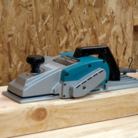 Рубанок Makita 1806 B фото-2